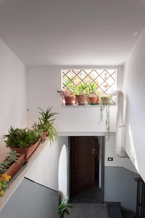 Casa Flo Con Terrazza E Ascensore サレルノ エクステリア 写真