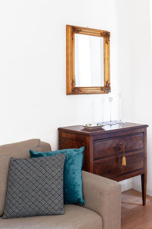 Casa Flo Con Terrazza E Ascensore サレルノ エクステリア 写真